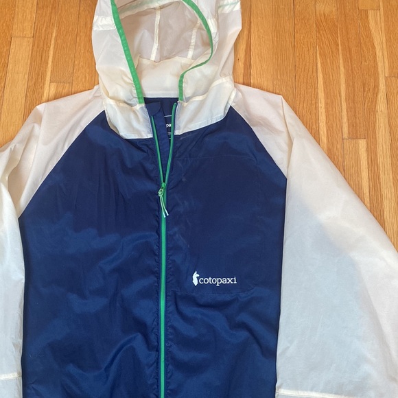Cotopaxi windbreaker - Picture 3 of 8